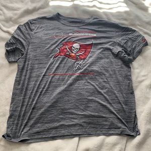 Tampa Bay Buccaneers Performance T shirt